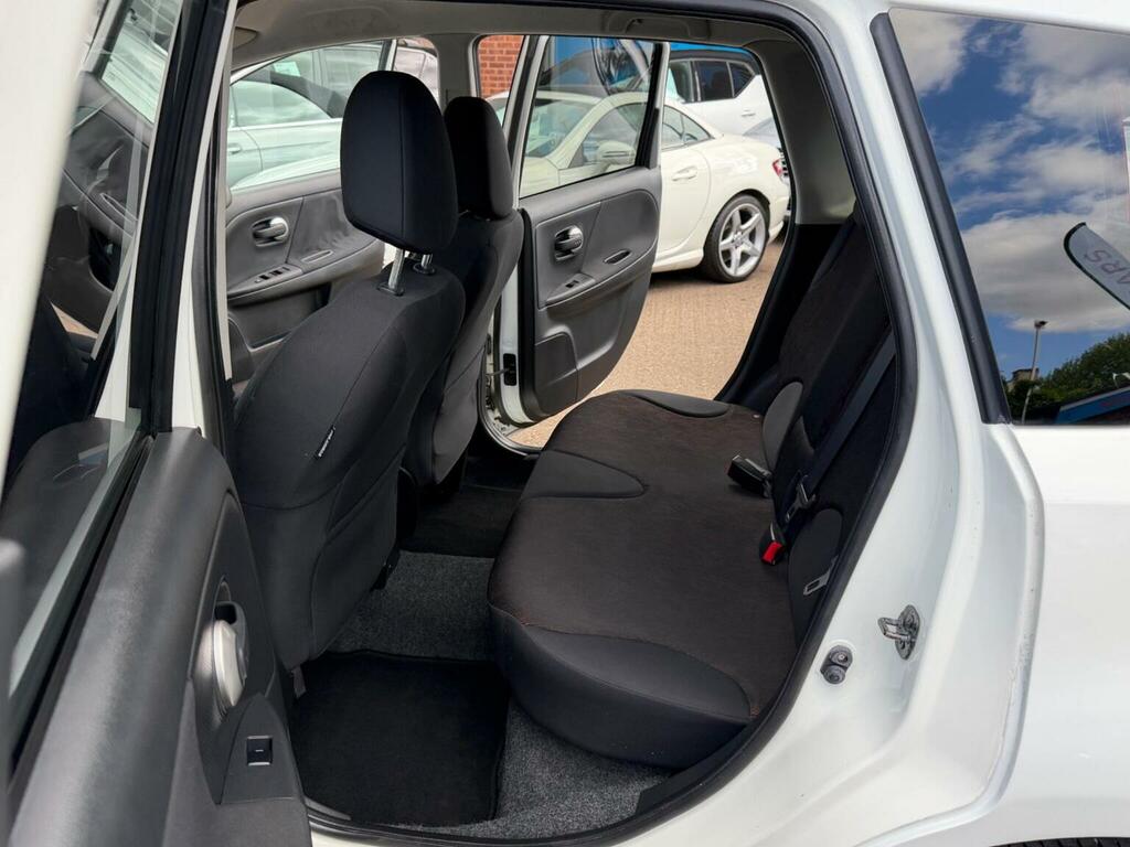 Nissan Note Hatchback 1.4 16V N-tec Euro 4 201010 White #5