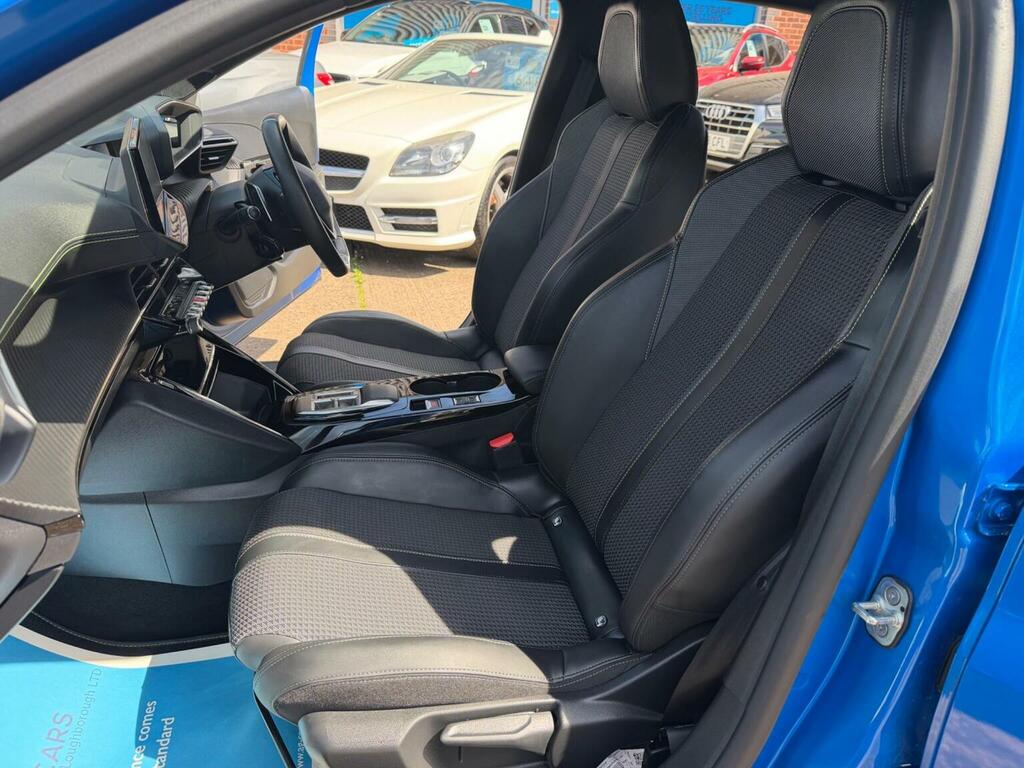 Peugeot 208 Hatchback 1.2 Puretech Gt Eat Euro 6 Ss 20 GF73UTH Blue #4