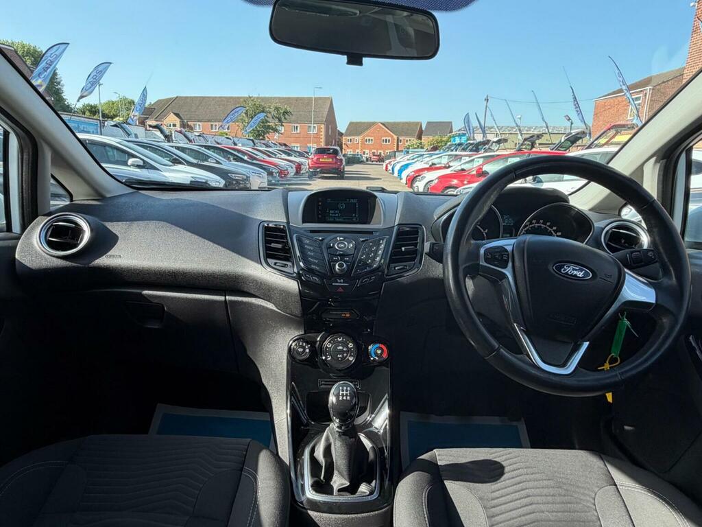 Ford Fiesta Hatchback 1.25 Zetec Euro 6 201515 BN15HWH White #2