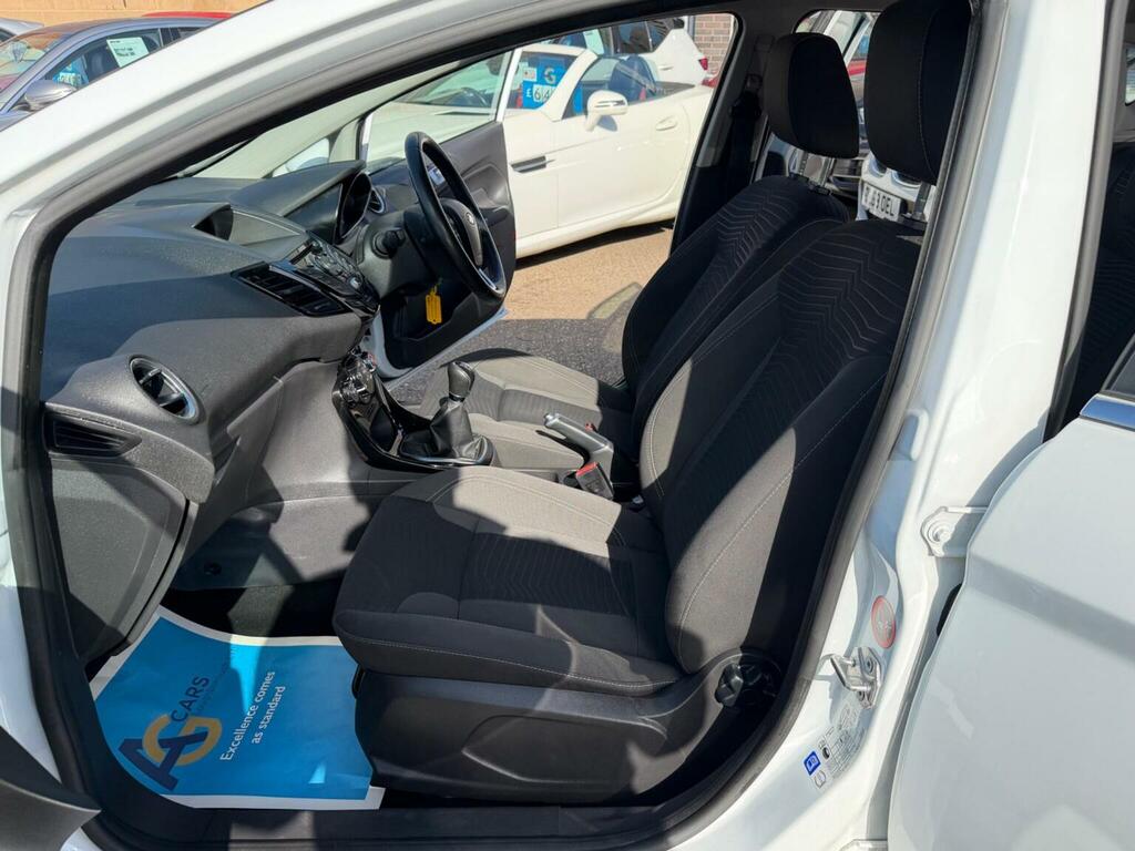 Ford Fiesta Hatchback 1.25 Zetec Euro 6 201515 BN15HWH White #4