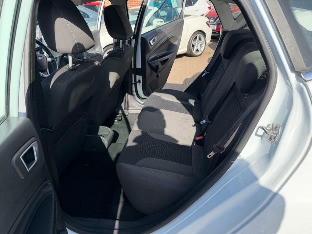 Ford Fiesta Hatchback 1.25 Zetec Euro 6 201515 BN15HWH White #5