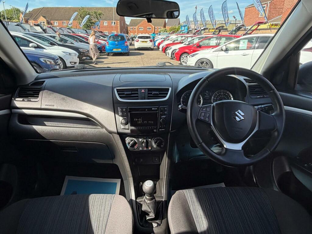 Suzuki Swift Hatchback 1.2 Sz3 Euro 5 201313 NG13YPW Black #2