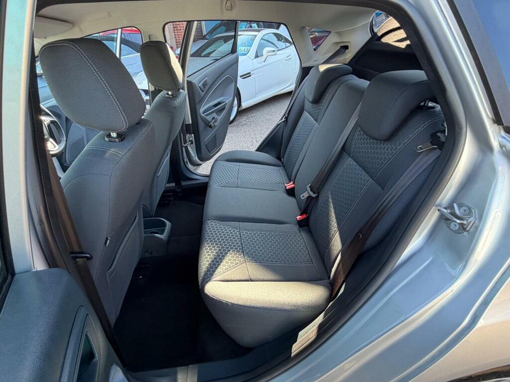 Ford Fiesta Hatchback 1.6 Tdci Dpf Titanium 201111 Silver #5