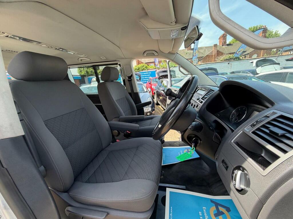 Volkswagen Caravelle 2L Edition 25 White #91