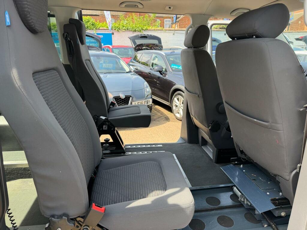 Volkswagen Caravelle 2L Edition 25 White #88
