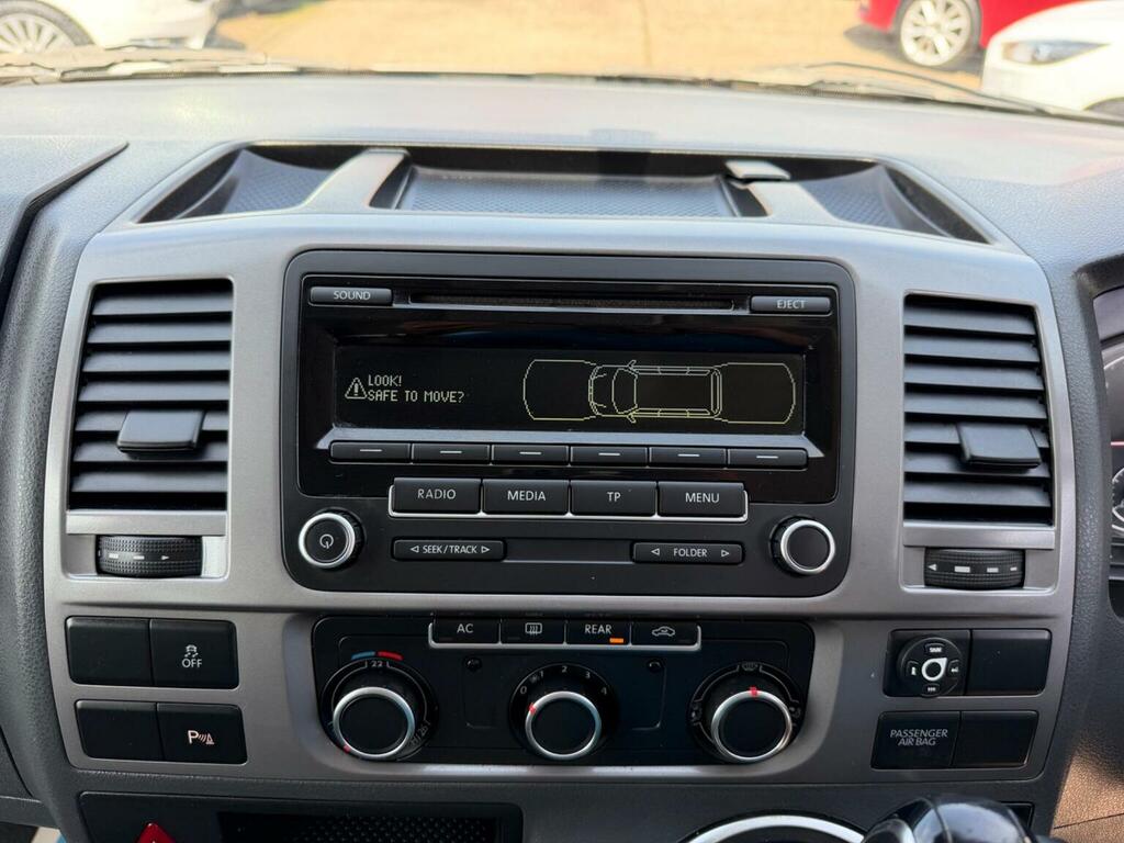 Volkswagen Caravelle 2L Edition 25 White #78