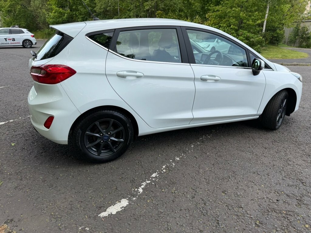 Ford Fiesta 1L Zetec SV67MUB White #5