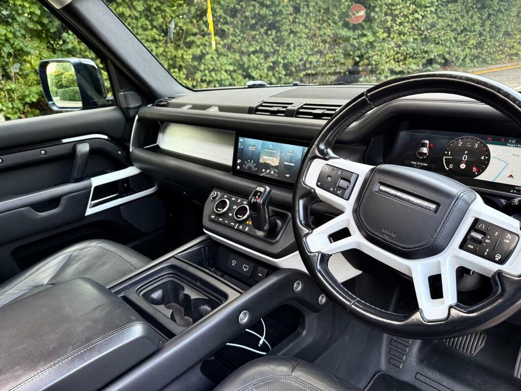 Land Rover Defender 110 2.0 Sd4 Hse 4Wd Euro 6 S S FY70WVX Black #4