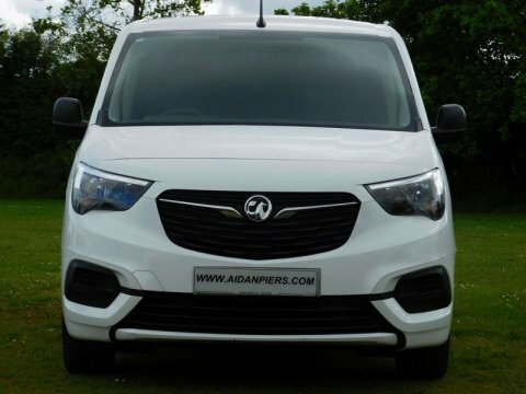 Vauxhall Combo 1.5 Turbo D DN70CDK White #4