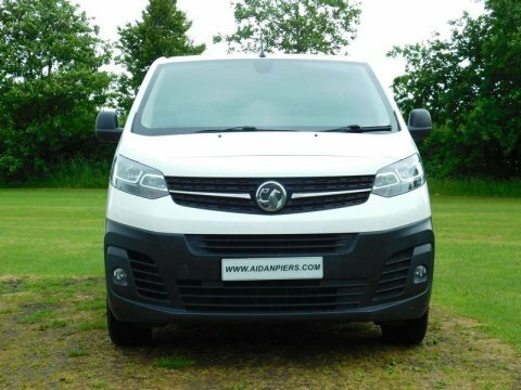 Vauxhall Vivaro 1.5 Turbo D DY69XOW White #4