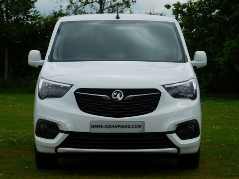 Vauxhall Combo 1.5 Turbo D DU21ZKZ White #4