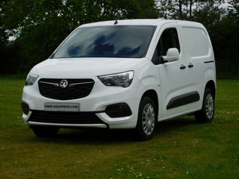 Vauxhall Combo 1.5 Turbo D DU21ZKZ White #5