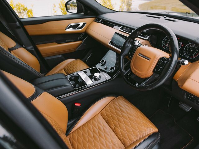 Land Rover Range Rover Velar P550 Dynamic Edition VO19DLJ Black #4