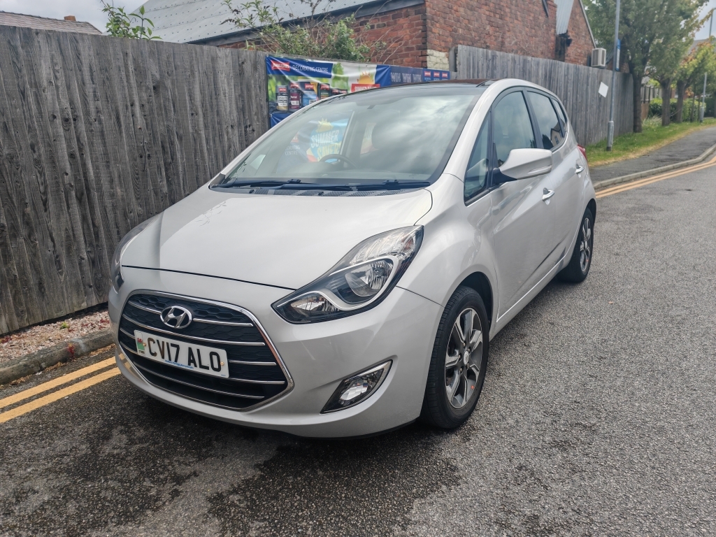 Hyundai Ix20 1.4 Premium Nav Blue Drive CV17ALO Silver #4