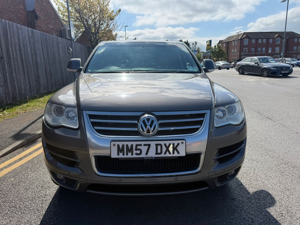 Volkswagen Touareg 3.0 V6 Altitude Tdi Grey #3