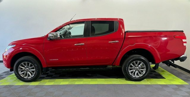 Mitsubishi L200 2.4 Di-d Dc Warrior YP66YGU Red #5