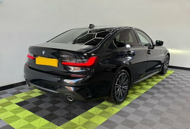 BMW 3 Series 2.0 320I M Sport RN19GYC Black #2
