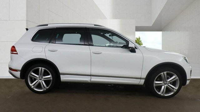 Volkswagen Touareg 3.0 Tdi V6 Bluemotion MK17YGM White #6