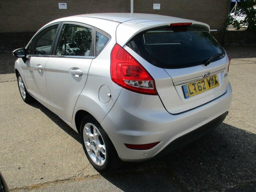 Ford Fiesta 1.25 Zetec 82 LT62VWA Silver #4