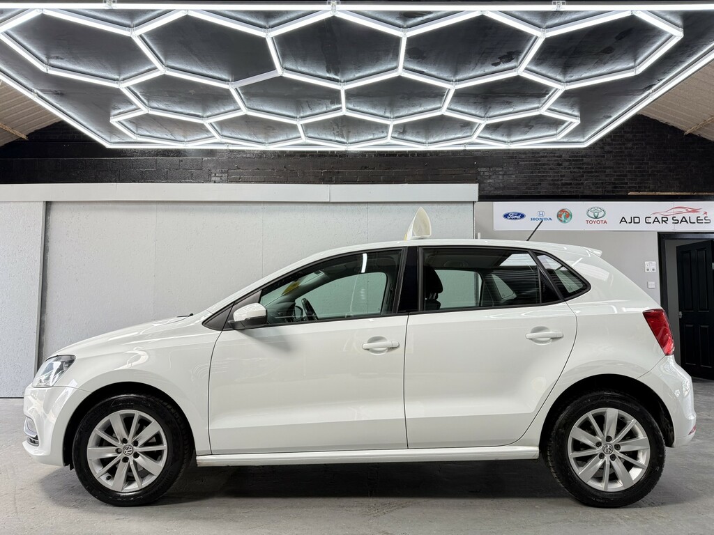 Volkswagen Polo Hatchback 1.2 Tsi Bluemotion Tech Se Apply For Fi AY65ZFG White #2