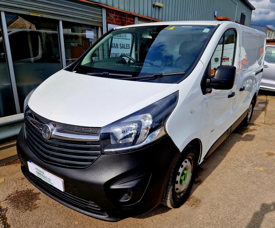 Vauxhall Vivaro 1.6L Null DV18BLK White #3