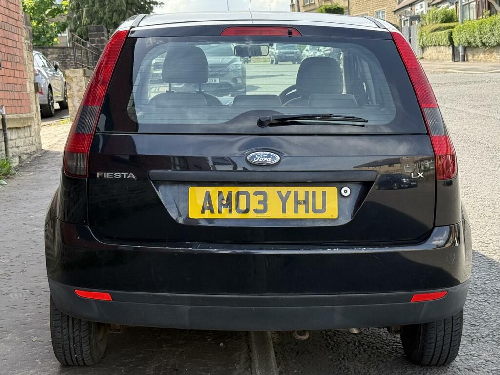 Ford Fiesta 1.4 LX Hatchback A C 153 G Km Black #4