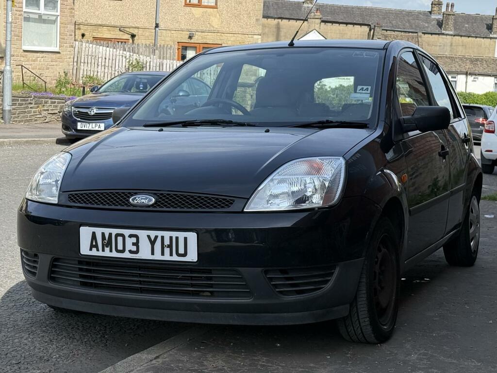Ford Fiesta 1.4 LX Hatchback A C 153 G Km Black #2