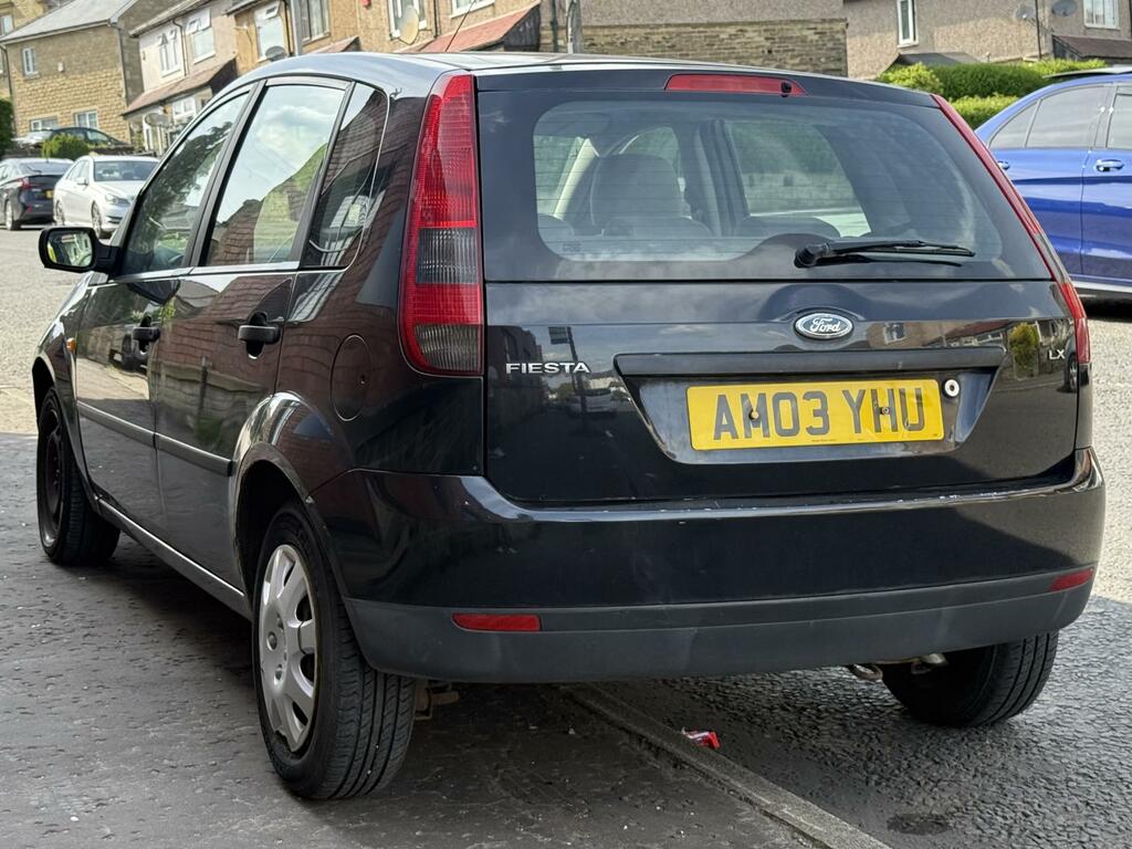Ford Fiesta 1.4 LX Hatchback A C 153 G Km Black #3