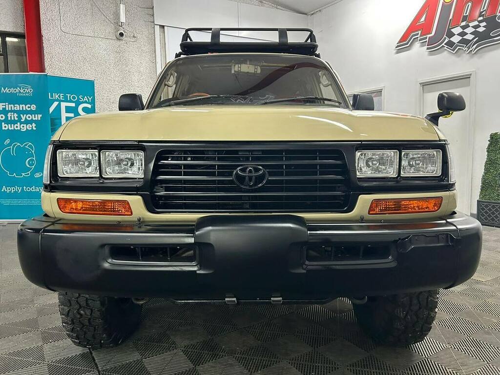 Toyota Land Cruiser Vx Vx U891 Brown #4