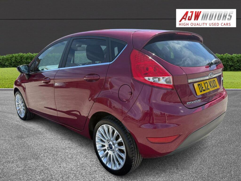 Ford Fiesta Hatchback 1.4 Titanium 201212 DL12KUO Red #4