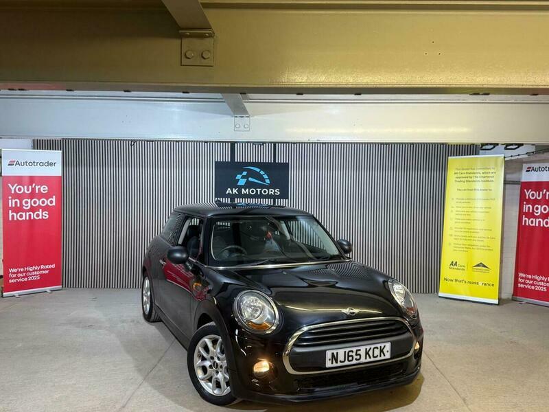 Mini Hatch 1.2 One Euro 6 Black