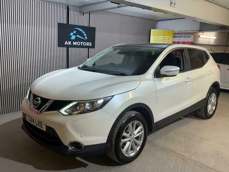 Nissan Qashqai 1.2 Dig-t Acenta Premium CU14LKE White #3