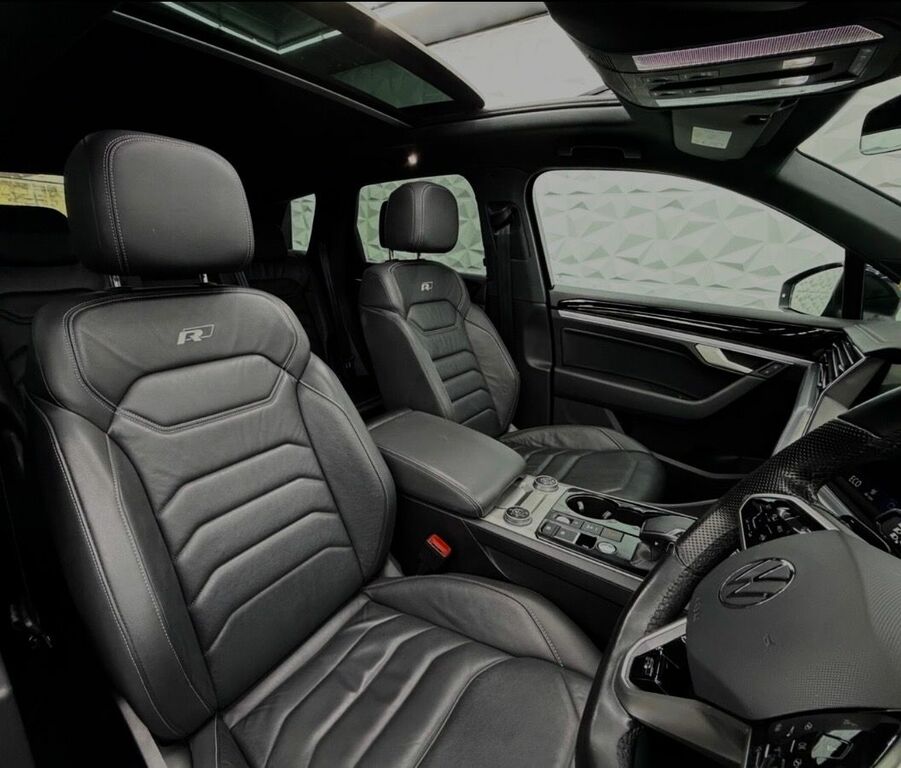 Volkswagen Touareg 3.0 Tsi V6 Black Edition Suv Tiptronic MA71RPZ Black #2