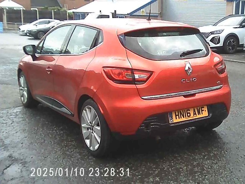 Renault Clio Dynamique S Nav Dci HN16AWF Red #4