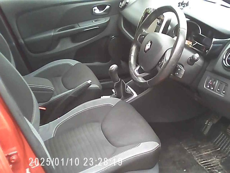 Renault Clio Dynamique S Nav Dci HN16AWF Red #5