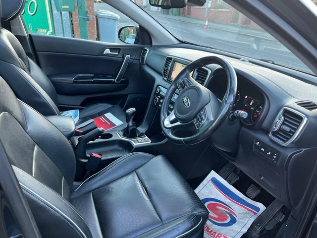 Kia Sportage Diesel DA17GYB Black #4