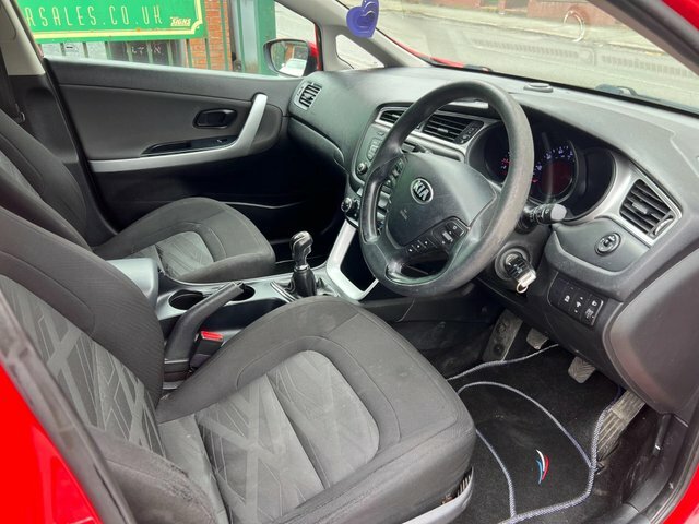 Kia Ceed Diesel MD66VGE Red #4