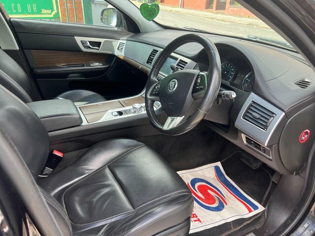 Jaguar XF Luxury PN13CVR Black #4