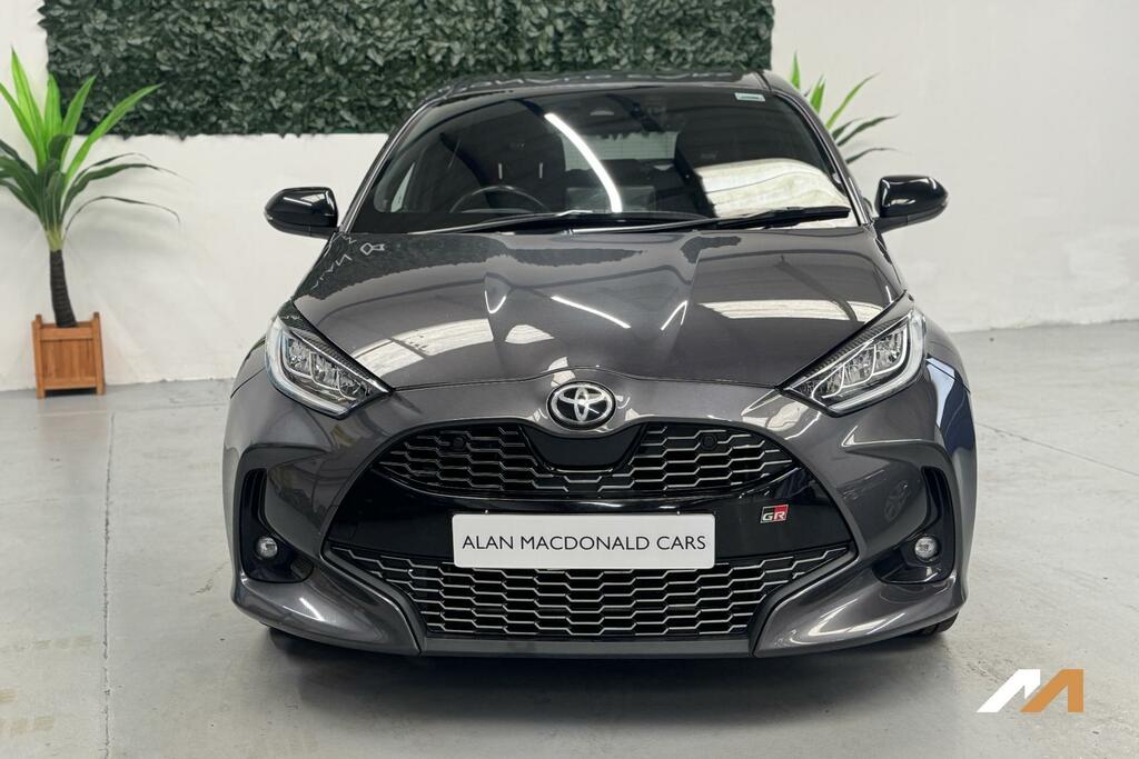 Toyota Yaris 1.5 Vvt-h Gr Sport Hatchback Hybrid E-c LP23XMW Grey #4