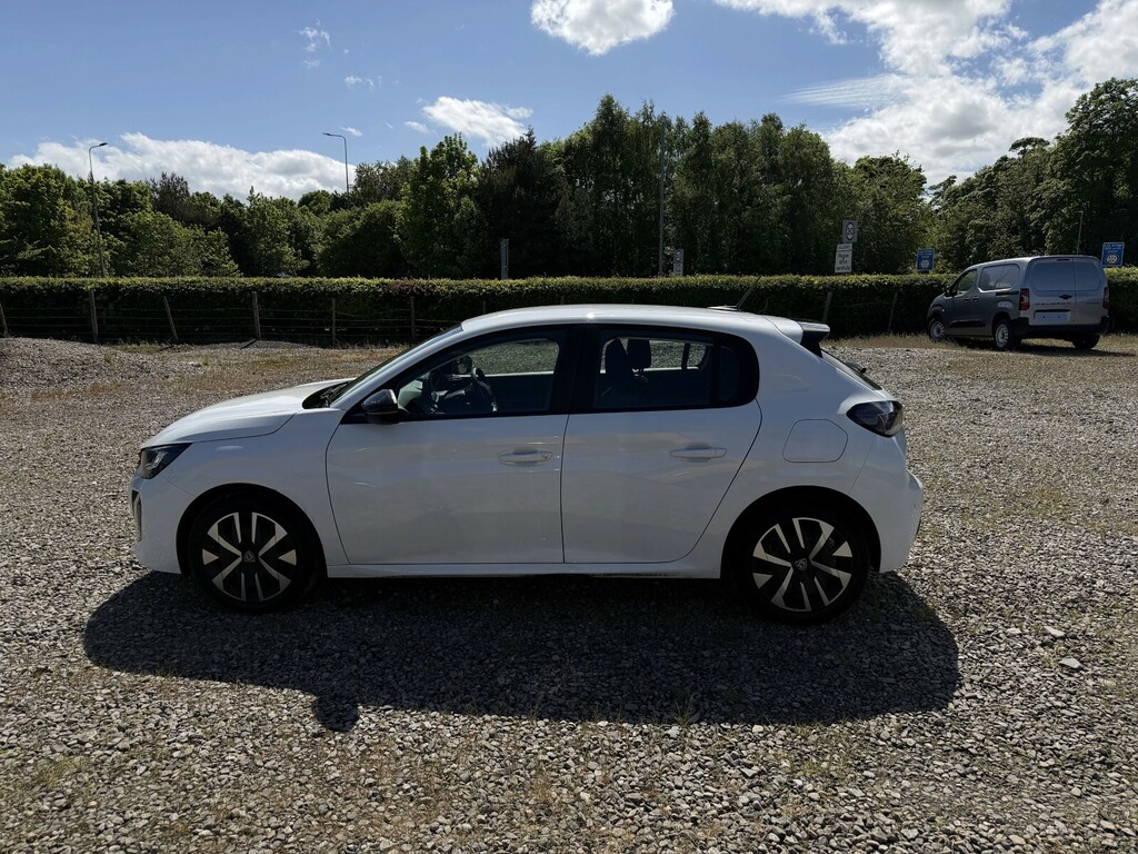 Peugeot 208 1.2 Puretech Active SY24ZUC White #3