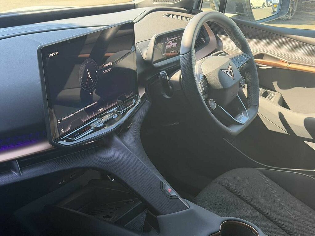 Cupra Tavascan 210Kw V1 77Kwh KR75SBY White #2