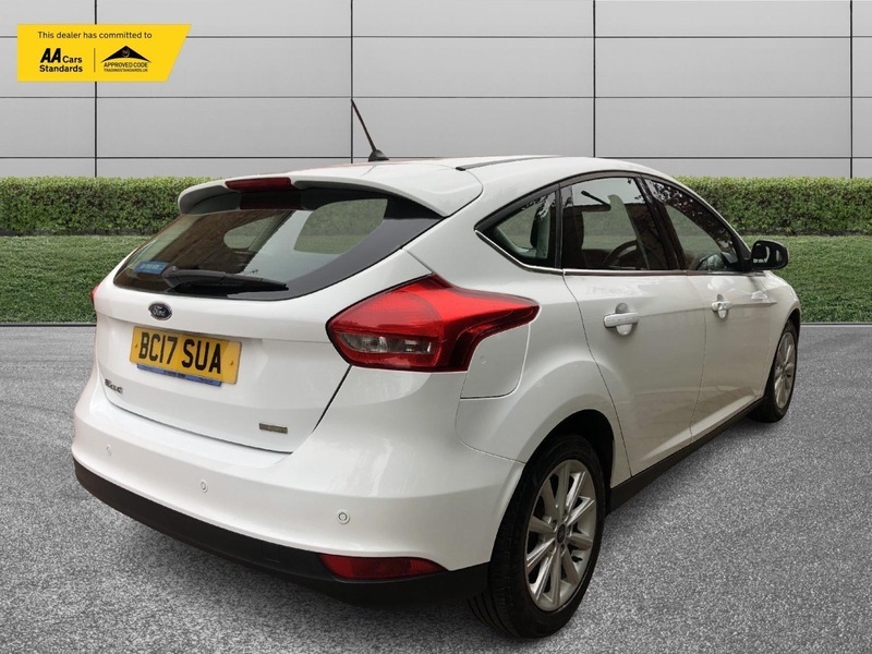 Ford Focus Titanium White #3