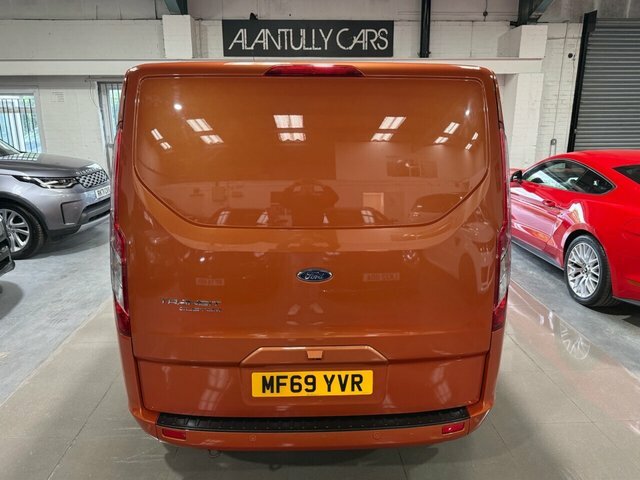 Ford Transit Custom 2019 2.0 320 Ecoblue Limited Crew Van Double Cab 5 Orange #4