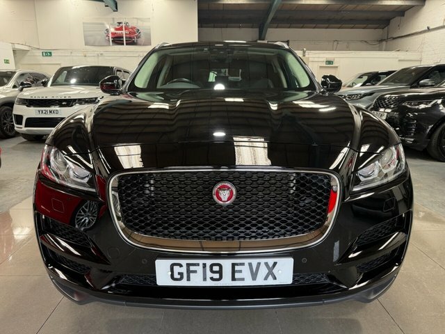 Jaguar F-Pace 2019 2.0 P250i Portfolio Suv Awd E GF19EVX Black #3