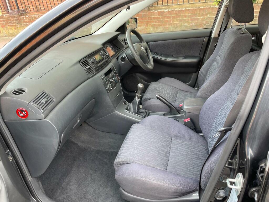 Toyota Corolla Vvti T3 Silver #8