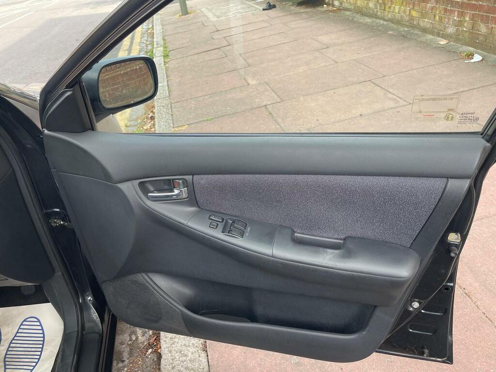 Toyota Corolla Vvti T3 Silver #14