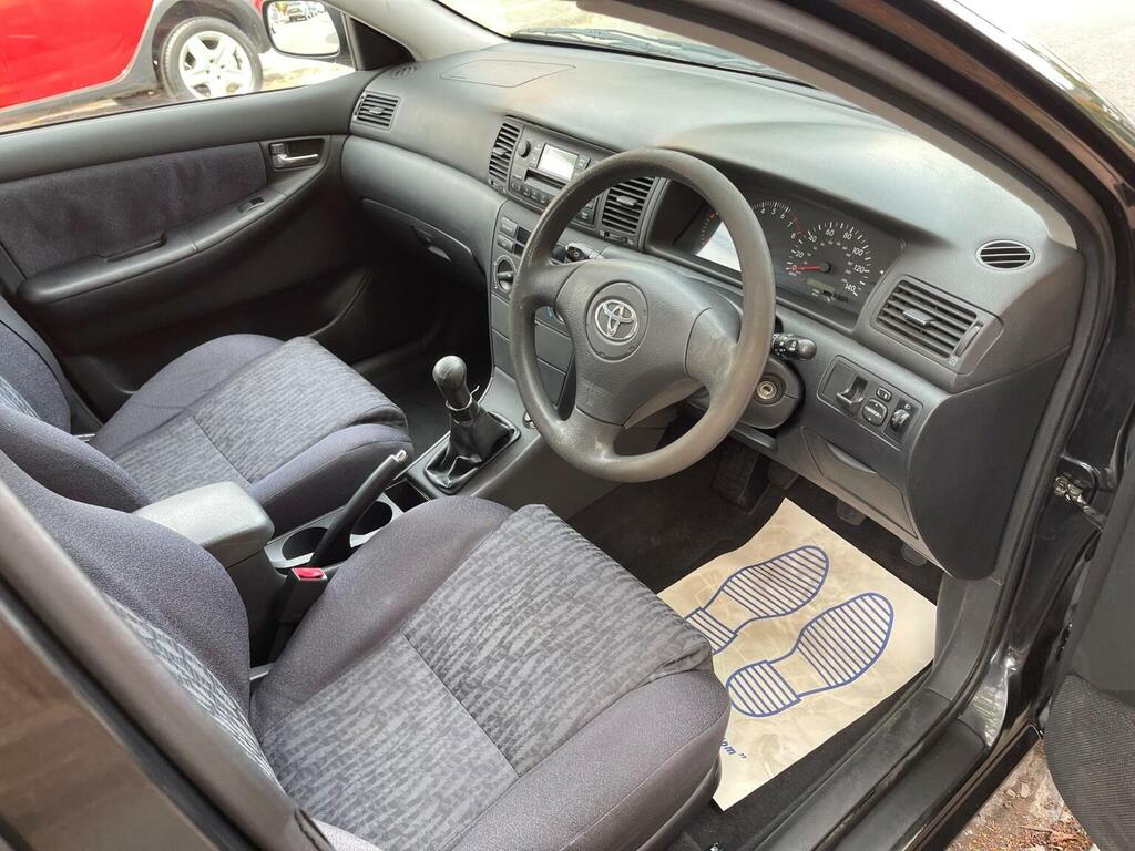 Toyota Corolla Vvti T3 Silver #5
