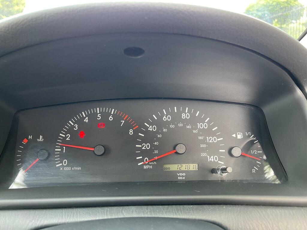 Toyota Corolla Vvti T3 Silver #12