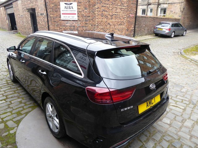 Kia Ceed 1.6 Crdi Mhev 2 LG71XHK Black #4