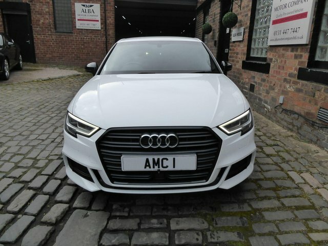 Audi A3 1.0 Tfsi 30 Black SH19UZU White #2